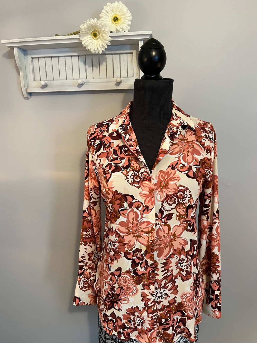 Ann Taylor Floral Button-Front Top in Peach, Brown and Cream